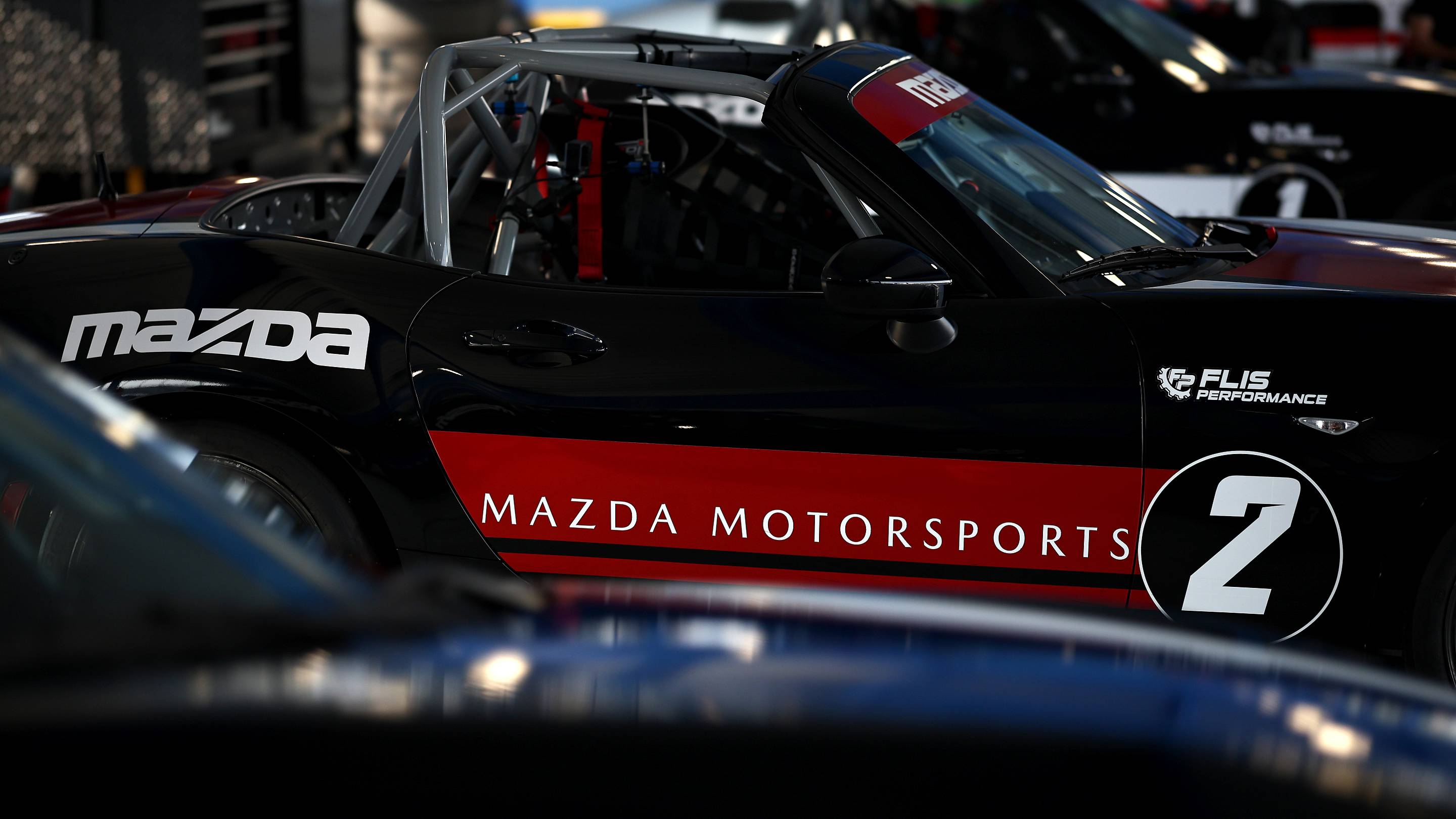Mazda на трассе Мартинсвилл: как этот заезд может открыть дорогу для большего в IMSA