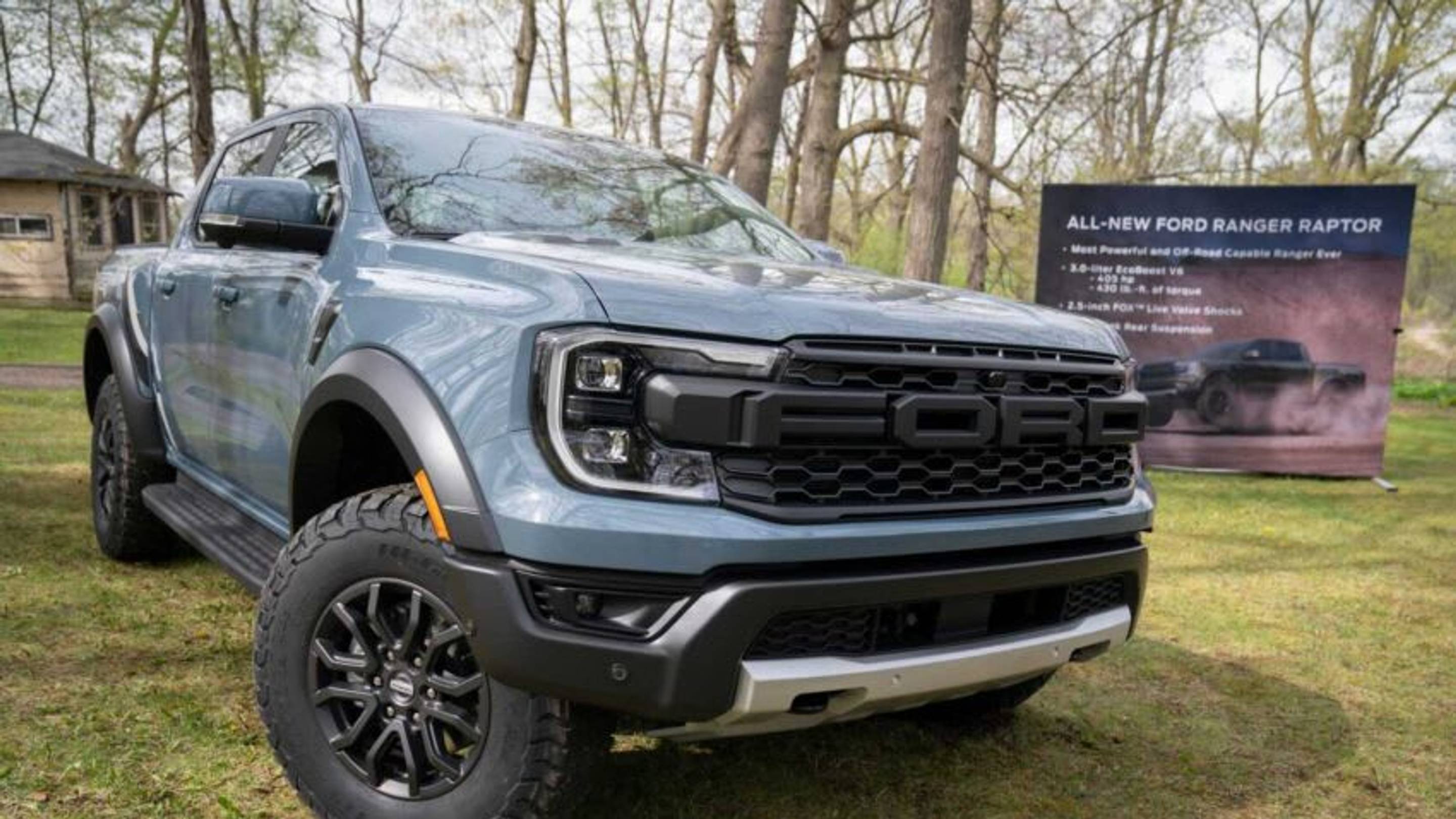 Ford Ranger Raptor 2024: новый уровень внедорожных возможностей
